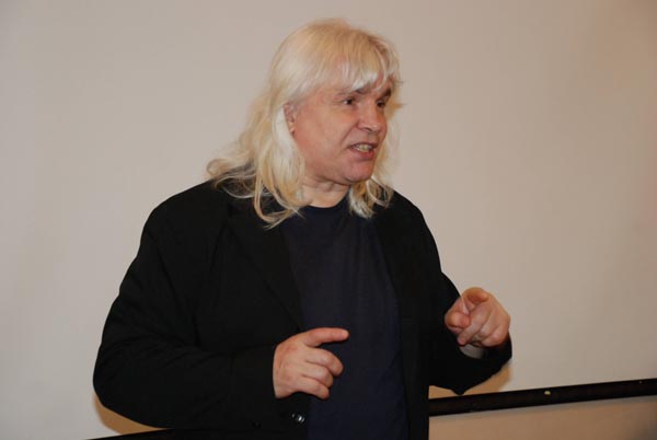 http://images.vfl.ru/ii/1410160188/f60b67a4/6263935.jpg