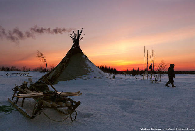 http://images.vfl.ru/ii/1569922710/17f62e84/28034399.jpg