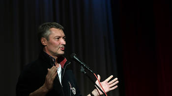 http://images.vfl.ru/ii/1526998424/6570f097/21845059_m.jpg