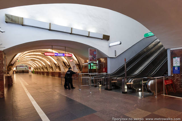 http://images.vfl.ru/ii/1539860146/35e5fdd1/23859704_m.jpg