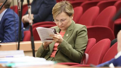 http://images.vfl.ru/ii/1588060693/671e4ea1/30350927_m.jpg