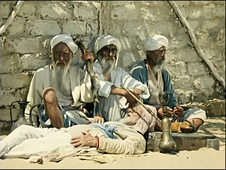 http://cs.pikabu.ru/images/big_size_comm/2012-10_4/13504090959575.png