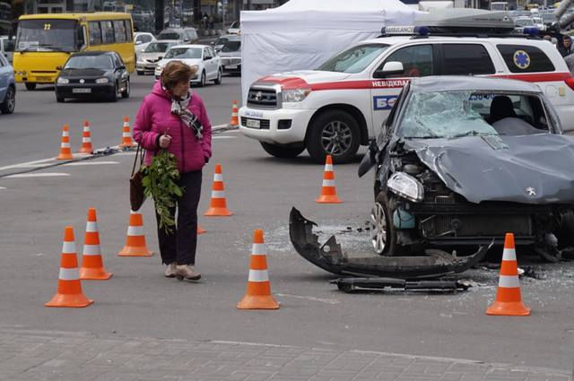 http://images.vfl.ru/ii/1506080389/f505149a/18694903_m.jpg