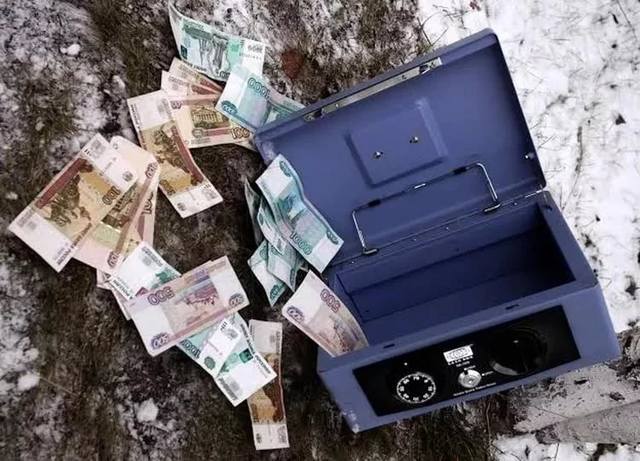 http://images.vfl.ru/ii/1555949199/0bd56f54/26282786_m.jpg