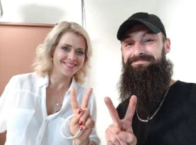 http://images.vfl.ru/ii/1598097207/7da8fe60/31413107_m.jpg
