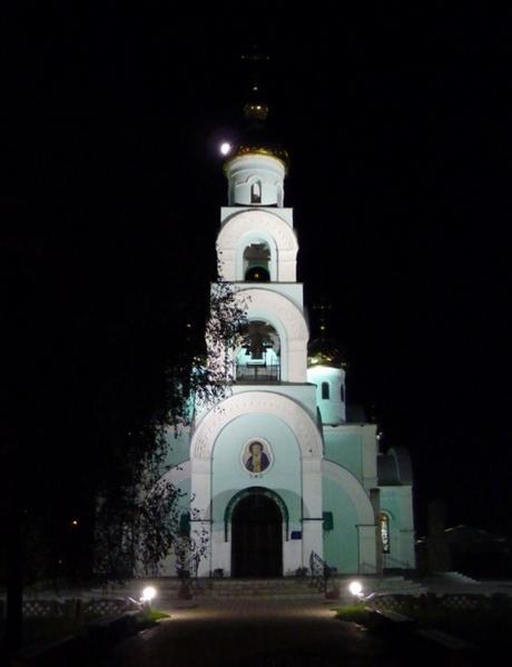 http://photos.wikimapia.org/p/00/07/12/86/70_big.jpg
