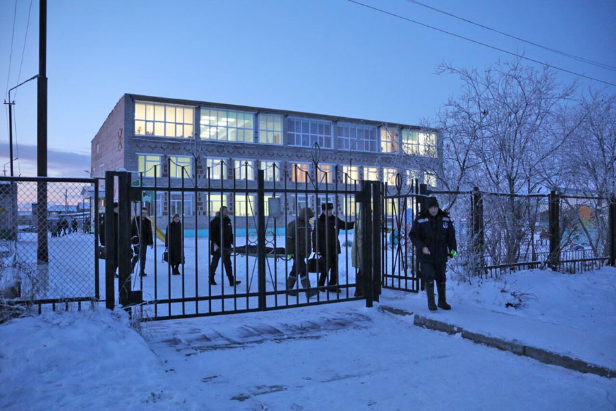 http://images.vfl.ru/ii/1574398960/f71d529e/28649612.jpg