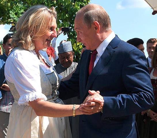 http://images.vfl.ru/ii/1534663646/3e9ff675/22948382_m.jpg