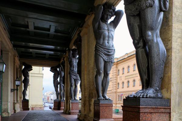 https://druganov.travel/wp-content/uploads/novij-ermitaj.jpg