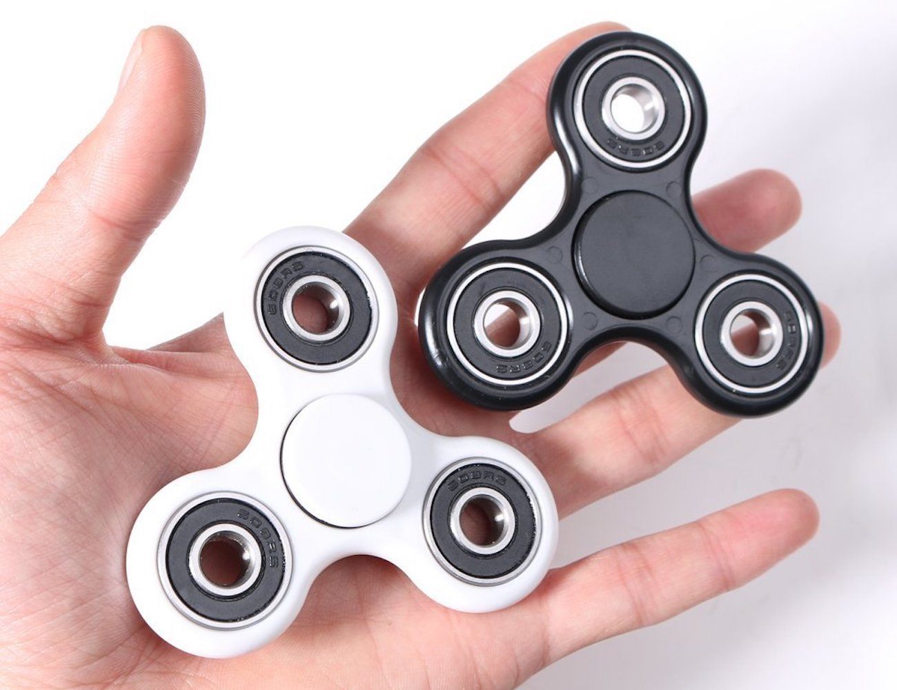 https://trashbox.ru/files/836229_0a3ebe/fidget-spinner-tri-spinning-stress-reducer-01.jpg