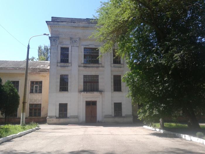http://photos.wikimapia.org/p/00/04/98/06/68_big.jpg