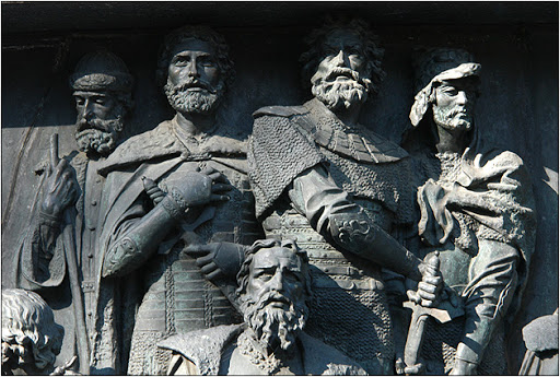 http://images.vfl.ru/ii/1503994140/5d224366/18407677.jpg