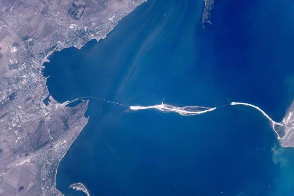 http://images.vfl.ru/ii/1526890648/21b1acd5/21827744_m.jpg