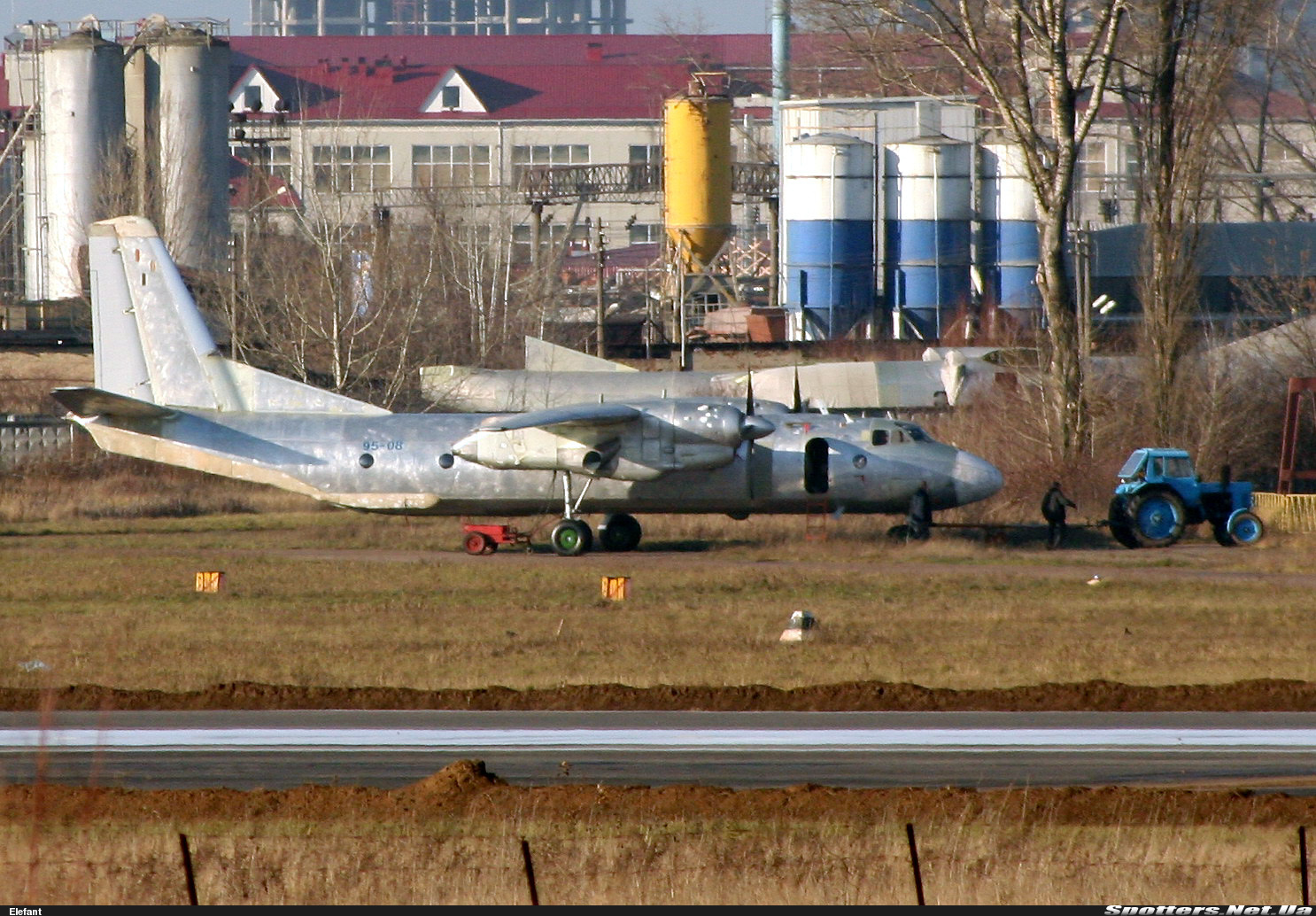 http://images.vfl.ru/ii/1412013851/f5f3eeea/6503652.jpg