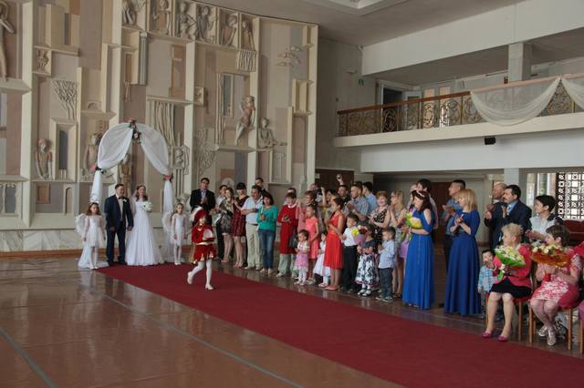 http://images.vfl.ru/ii/1547138822/6f4c45ac/24896116.jpg