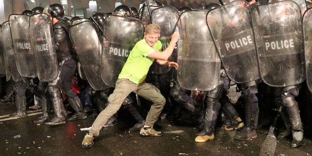 http://images.vfl.ru/ii/1561109808/fcc8a481/26958768_m.jpg