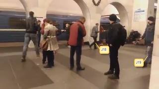 http://images.vfl.ru/ii/1503226305/9d790519/18310220_m.jpg
