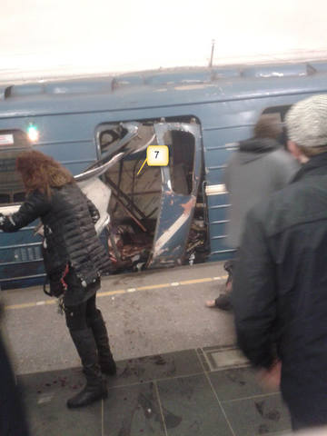 http://images.vfl.ru/ii/1509040391/cc18bf63/19158996_m.jpg