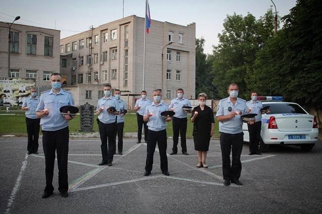http://images.vfl.ru/ii/1624737099/3b524927/34959580_m.jpg