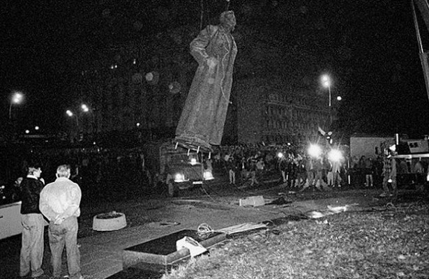 http://images.vfl.ru/ii/1592757479/0df82472/30869416.jpg