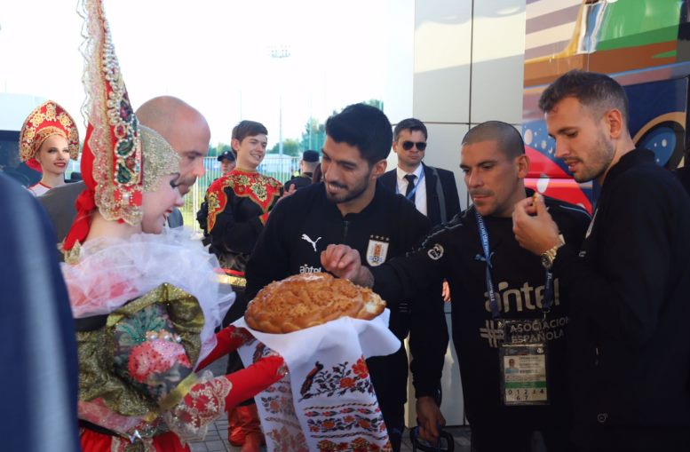 http://images.vfl.ru/ii/1528704136/f94aa719/22071731.jpg