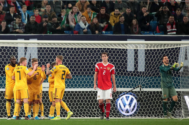 http://images.vfl.ru/ii/1573973439/118076d0/28587287.jpg