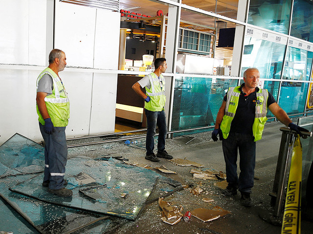 http://image.newsru.com/pict/id/large/2077090_20160629121133.gif