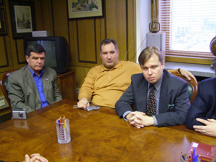 http://images.vfl.ru/ii/1570934528/931a85a2/28172295.jpg