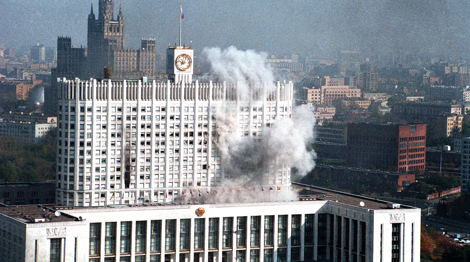 https://img.gazeta.ru/files3/943/12006943/upload-RIAN_137936.HR-pic4_zoom-1500x1500-54282.jpg