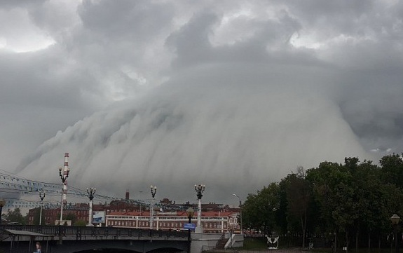 http://images.vfl.ru/ii/1528447362/9c655cba/22040794.jpg