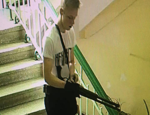 http://images.vfl.ru/ii/1539867710/a1600c78/23861451_m.jpg