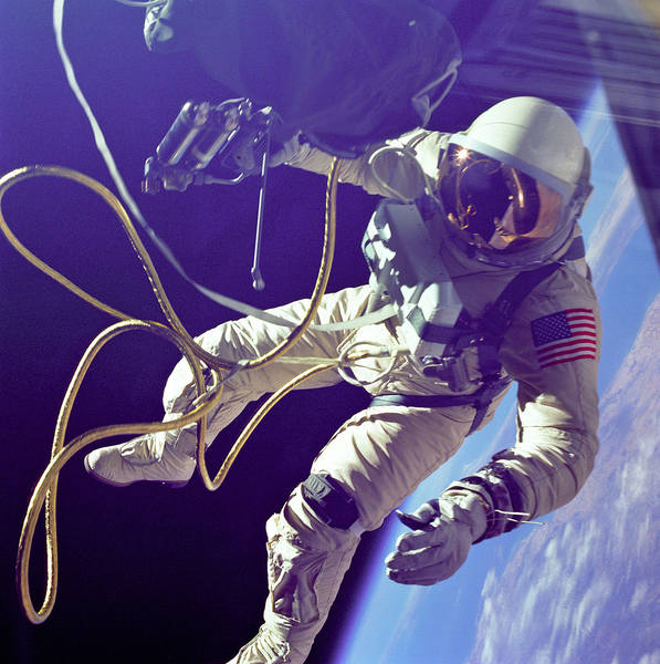 http://images.vfl.ru/ii/1496138277/1772bf2f/17398905.jpg