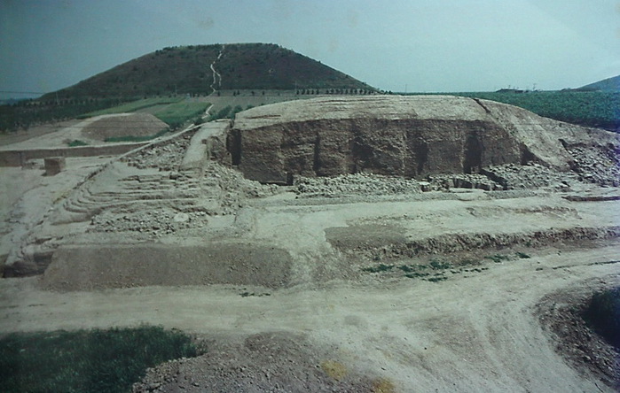 http://images.vfl.ru/ii/1410465573/61df4575/6303075.jpg
