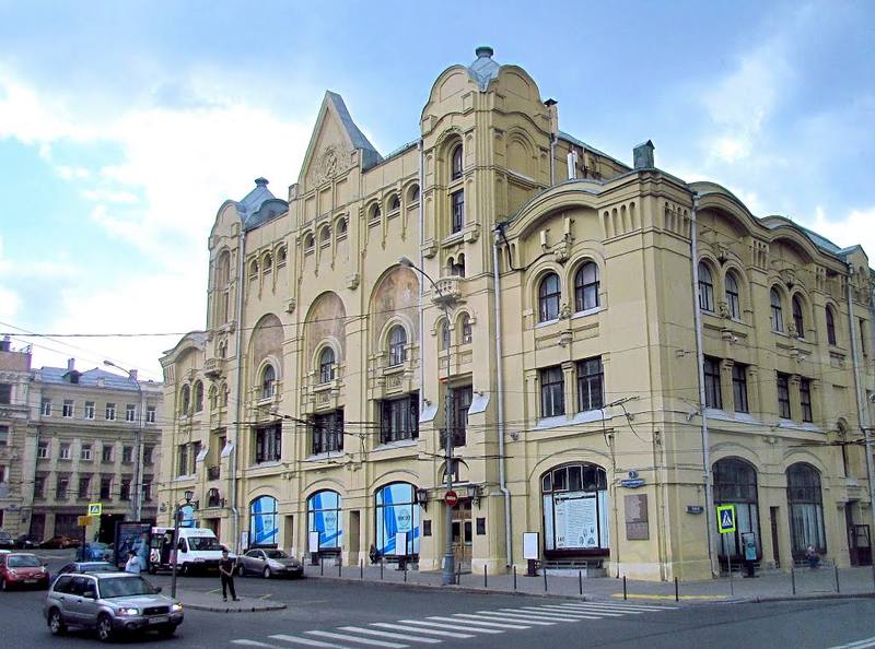 http://images.vfl.ru/ii/1513098658/a1f032fe/19783630_m.jpg
