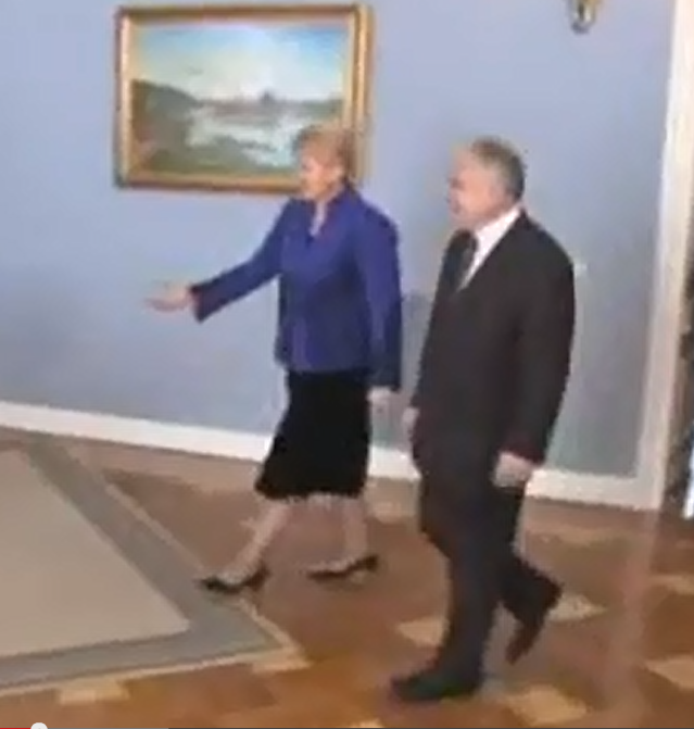http://s8.uploads.ru/1hx9B.png