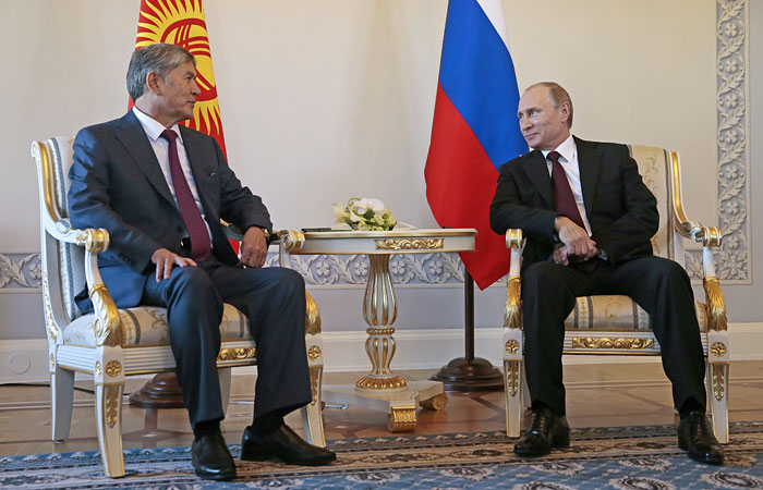 http://www.interfax.ru/ftproot/textphotos/2015/03/16/pu700.jpg