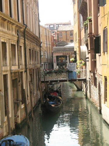 http://images.vfl.ru/ii/1546872041/3a030250/24854080_m.jpg