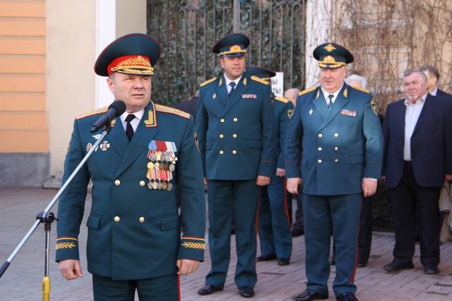 http://images.vfl.ru/ii/1523634132/db8bb099/21361859.jpg