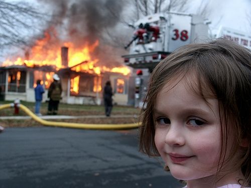 https://memepedia.ru/wp-content/uploads/2017/04/disaster-girl.jpg