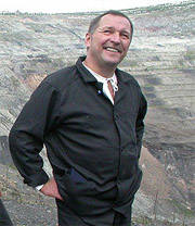 http://images.vfl.ru/ii/1520446462/23466a1a/20864328_m.jpg