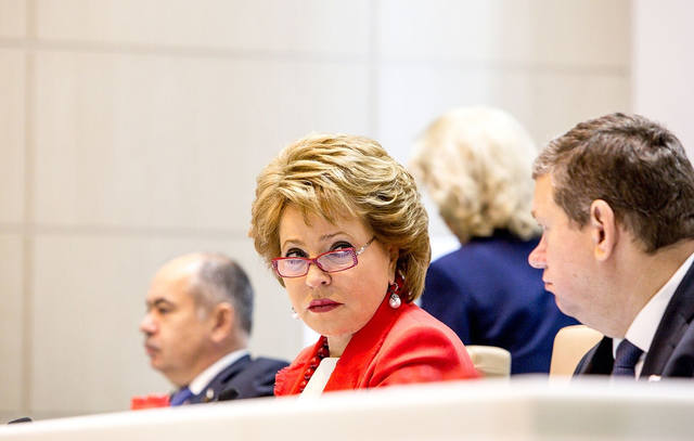 http://images.vfl.ru/ii/1540457721/f4d88c74/23935338_m.jpg