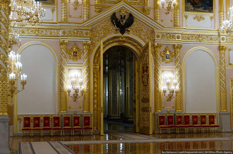 http://sf.uploads.ru/t/TdZtH.jpg