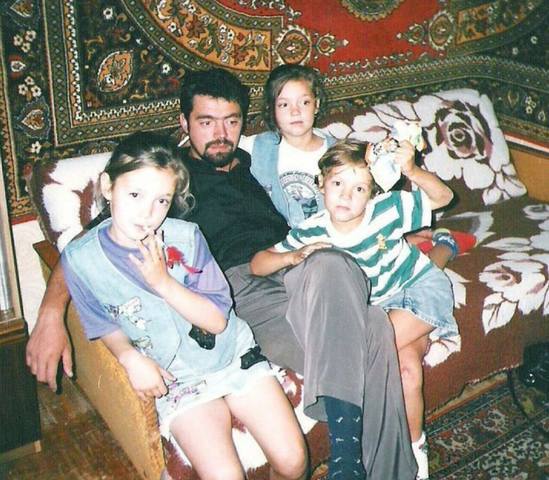http://images.vfl.ru/ii/1542997333/11af739d/24325975.jpg