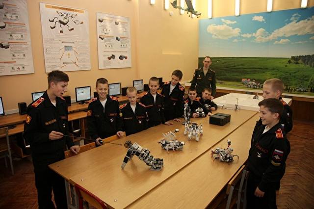 http://images.vfl.ru/ii/1556184396/3ff1906a/26314641_m.jpg