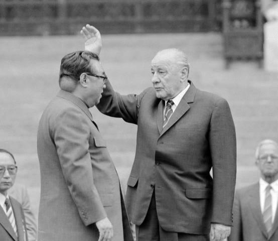 http://images.vfl.ru/ii/1627997984/fa51845a/35376476_m.jpg