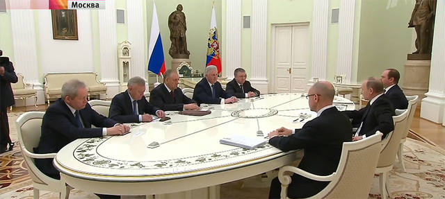 http://images.vfl.ru/ii/1509704396/852f96c8/19262369_m.jpg