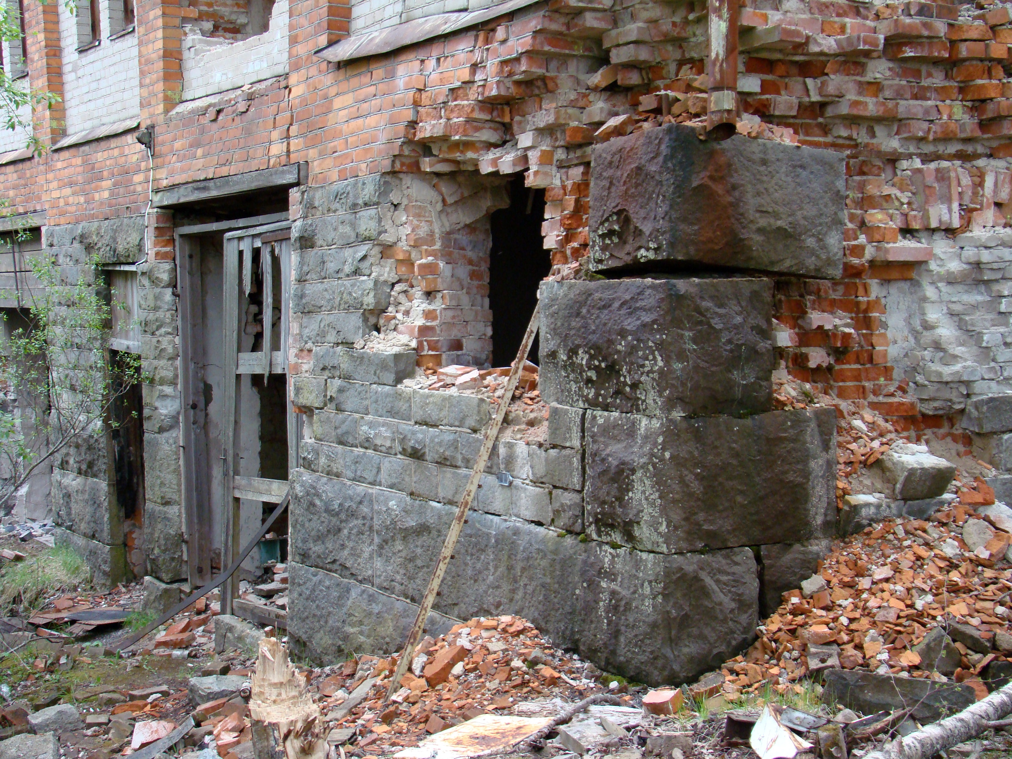 https://get.pxhere.com/photo/rock-building-wall-village-stone-wall-ruin-brick-ruins-bricks-ancient-history-742102.jpg