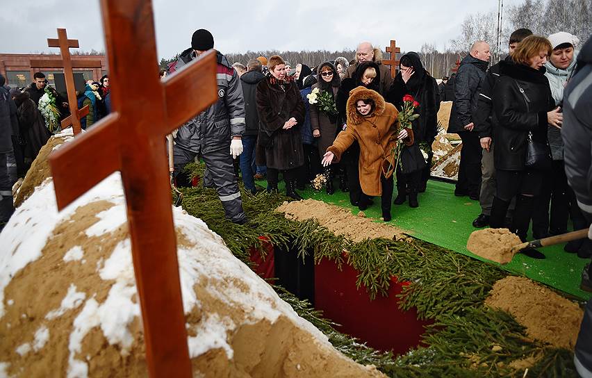 http://im0.kommersant.ru/Issues.photo/CORP/2017/01/16/KMO_156880_00113_1_t222_184714.jpg
