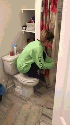 http://cs9.pikabu.ru/post_img/2017/02/18/6/1487409004168849732.gif