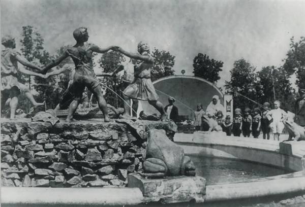 http://images.vfl.ru/ii/1406635471/7a121478/5837276_m.jpg